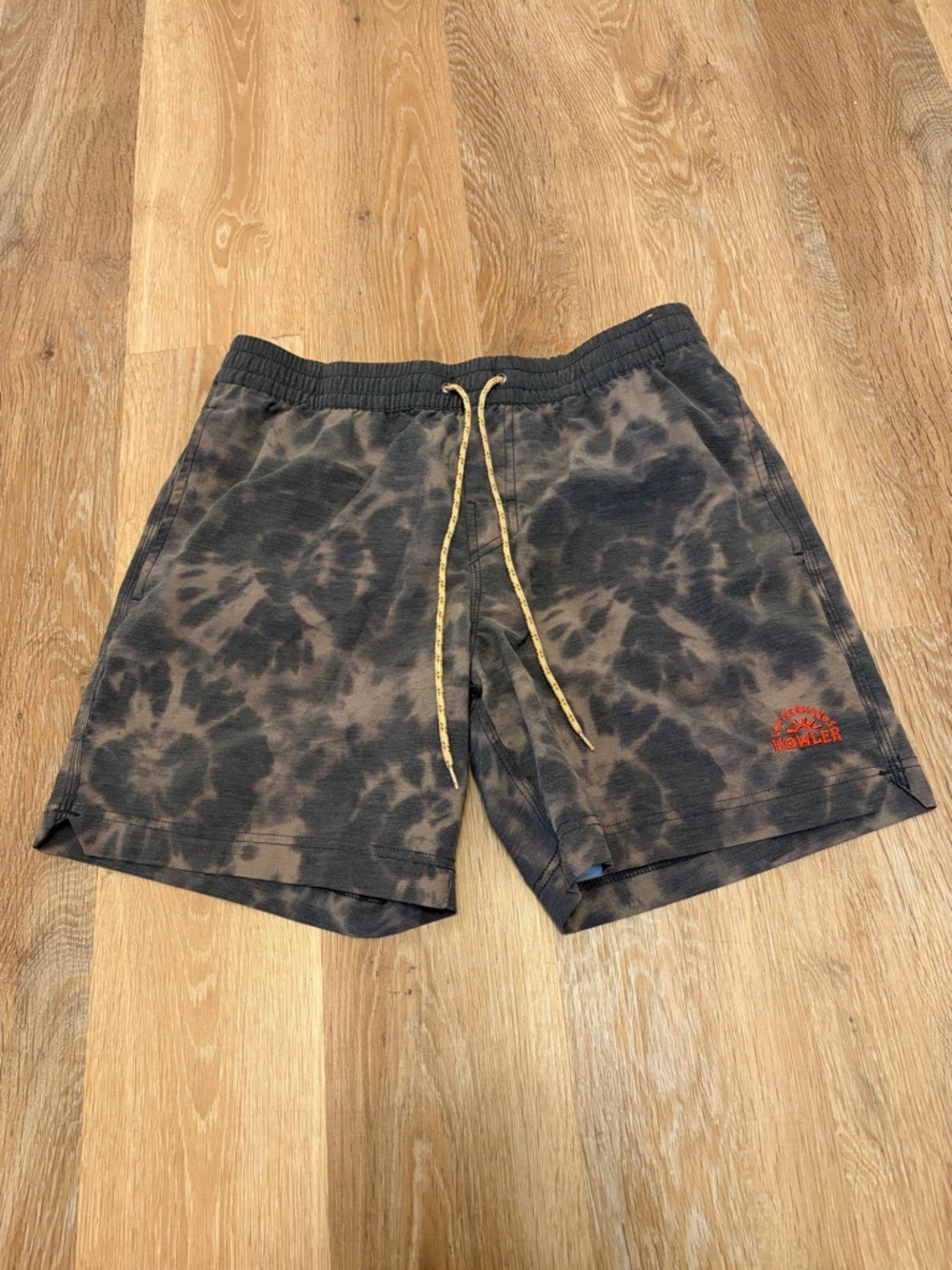 Howler Brothers Camo Tie Dye Shorts Men’s 33 Classic Stretch